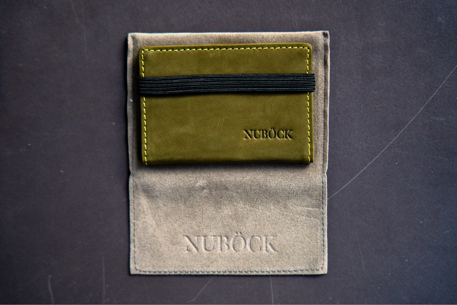 NUBÖCK - The Trendy minimalistic nubuck leather wallet. Designed for you that favor a small leather wallet. 